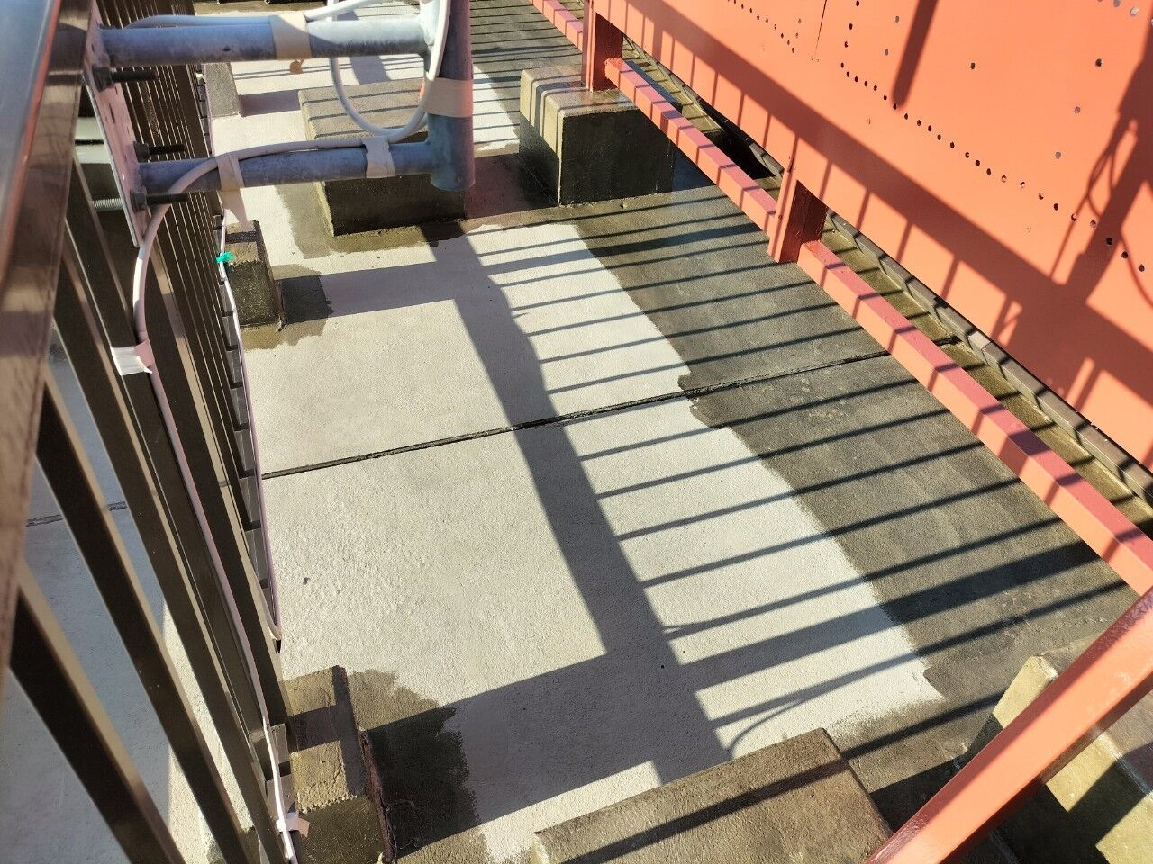 1727162700272